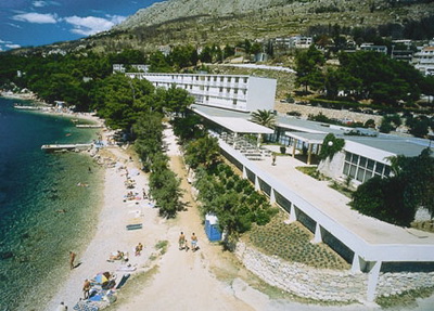 Omis Croatia Omis hotels Omis duce apartments Omis accommodation Omis Hotel Plaza Omis Omis rafting Omis Countryside Cottage Omis travel agency Lotos Split Riviera 