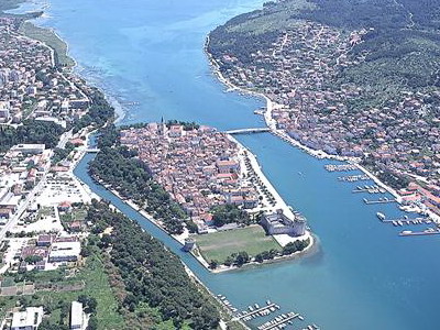 Chorvatsko Apartmány Trogir Hotely Trogir Rekreacní strediska Trogir Pokoje Trogir Soukromé ubytování Trogir Penziony Trogir Okruzní plavby Jadranem Trogir Pronájem plavidel Trogir dovolená CK Lotos