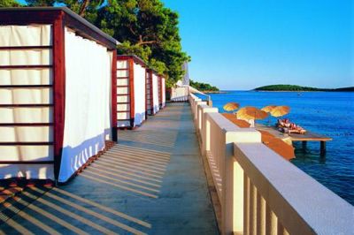 Chorvatsko Apartmány Hvar Hotely Hvar Rekreacní strediska Hvar Pokoje Hvar Penziony Hvar Soukromé ubytování Hvar Pronájem plavidel Hvar dovolená CK Lotos