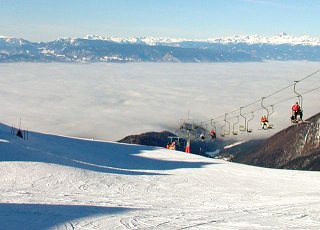 Skijanje Slovenija Krvavec panorama staze u zicare