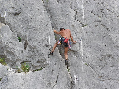 Omiš apartmani Omiš hoteli Omiš smještaj Omiš sobe Omiš pansioni Omiš turistička agencija Lotos 