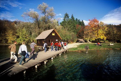 National Park Plitvice Lakes Croatia - Plitvice Lakes Croatia - hotels Plitvice Lakes - accommodation Plitvice Lakes - apartments Plitvice Lakes - hotel jezero Plitvice Lakes - Bellevue Plitvice Lakes.