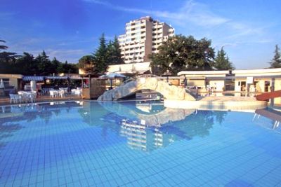 Chorvatsko Hotely Porec Rekreacní strediska Porec Wellness hotely Porec Soukromé ubytování Porec Apartmány Porec Pokoje Porec Kempy Porec Pronájem plavidel Porec dovolená CK Lotos