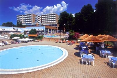 Chorvatsko Hotely Porec Rekreacní strediska Porec Wellness hotely Porec Soukromé ubytování Porec Apartmány Porec Pokoje Porec Kempy Porec Pronájem plavidel Porec dovolená CK Lotos