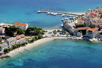 Primosten Croatia - Primosten hotels - Primosten hotel Zora - Primosten villa - Primosten accommodation - Primosten apartments - Primosten Boat and Yacht Rentals - Adriatic Primosten - Club Primosten - Bilo Primosten travel agency Lotos Sibenik Riviera 