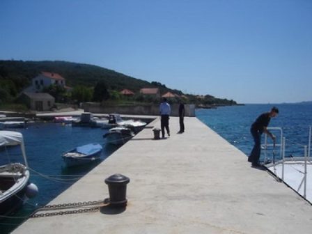 Chorvatsko Apartmány  Rivanj Pokoje Rivanj Soukromé ubytování Rivanj Pronálem plavidel Zadar Bibinje dovolená CK Lotos 