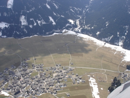 Skijanje Austrija Sillian pogled na naselje iz zraka