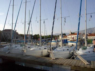 Chorvatsko Apartmány Sucuraj Hotely Sucuraj Soukromé ubytování Sucraj Pronájem plavidel Split marina Split dovolená CK Lotos