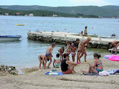 Turanj apartmani Turanj sobe Turanj smještaj Turanj  turistička agencija Lotos zadarska rivijera