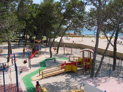 Holiday  Village Zaton Croatia  -Zaton Holiday Village Croatia - Holiday Village Zaton apartments - Holiday Village Zaton accommodation - Holiday Village Zaton Camping travel agency Lotos Zadar Riviera 