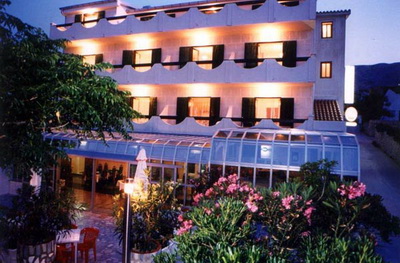 Pag hoteli Pag apartmani Pag sobe Pag smještaj Pag marina Pag turistička agencija Lotos zadarska rivijera 