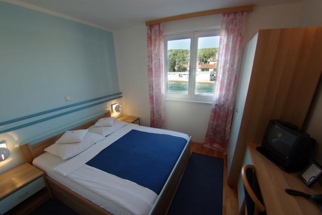 Ferienhaus Kroatien Hotel Borovnik Hotel Zimmer 01